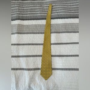 NEW SALVATORE FERRAGAMO SILK TIE